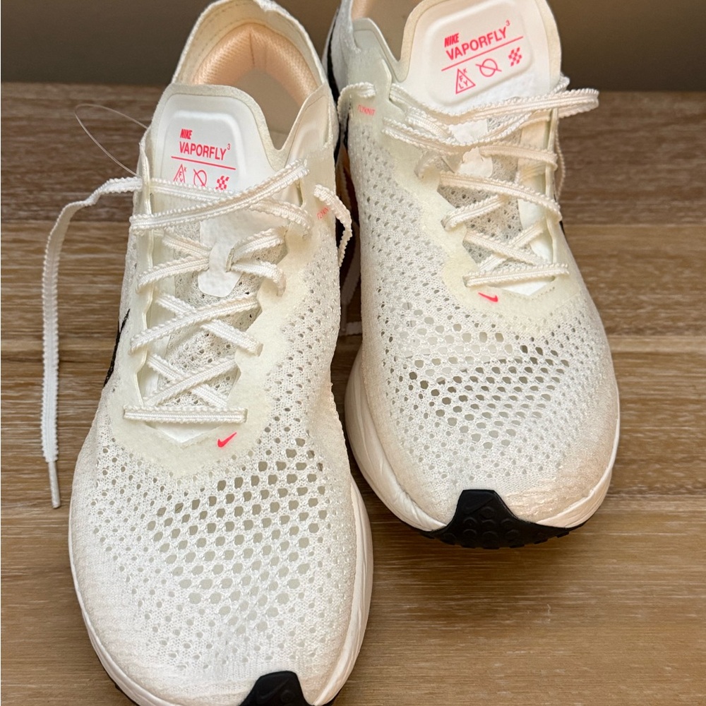 Nike Vaporfly 3 Sail Guava Ice Running Shoes - Picture 2 of 8